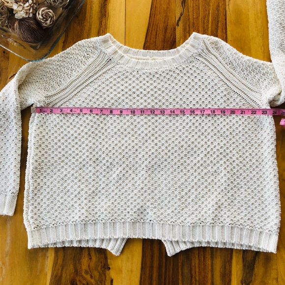 Comfy/Casual -SM- Baggy Cream Sweater - Picture 9 of 10